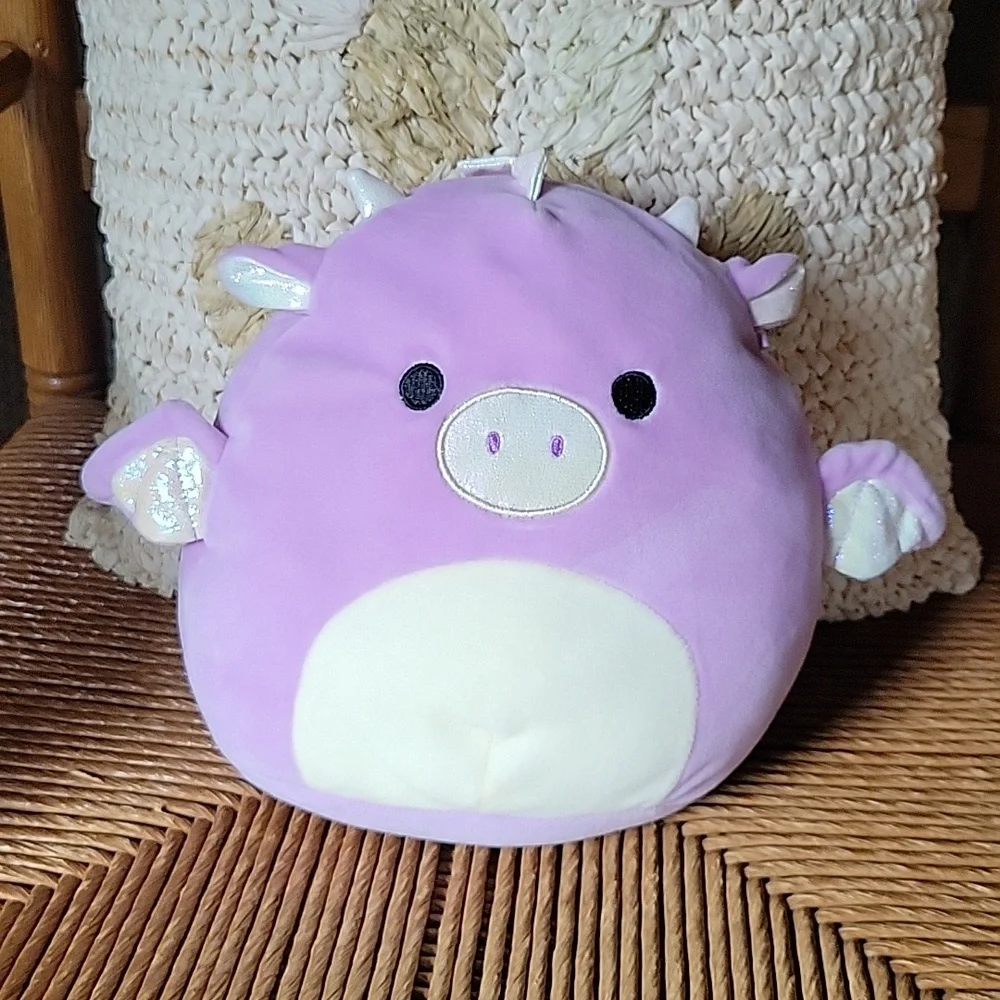 Squishmallows stacy squid